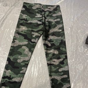 Worn once terez green camouflage kids leggings size large